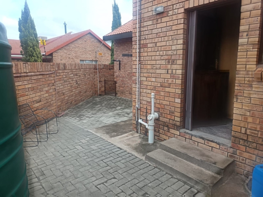 3 Bedroom Property for Sale in Hillcrest Northern Cape